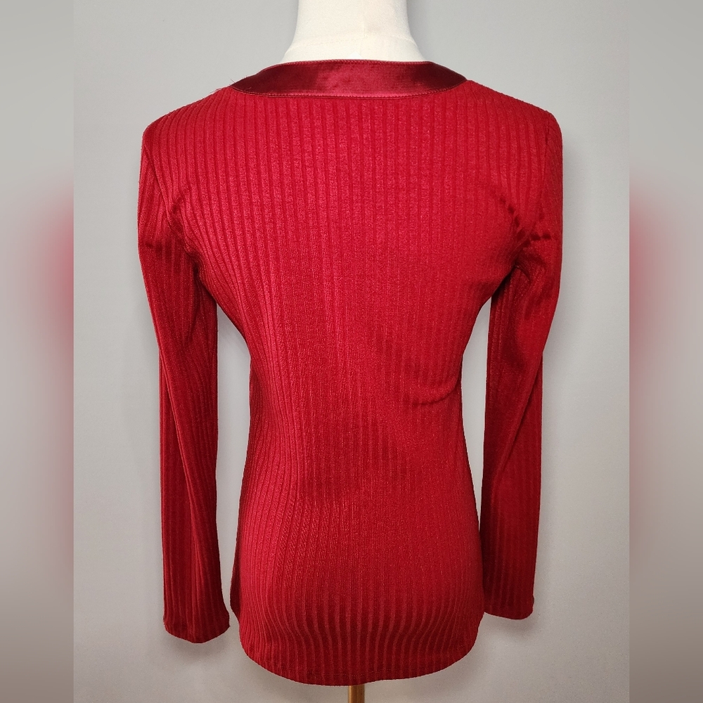 Area Stars Red Ribbed Cardigan With Satin Trim And Rhinestone Buttons Size XS - Picture 3 of 7
